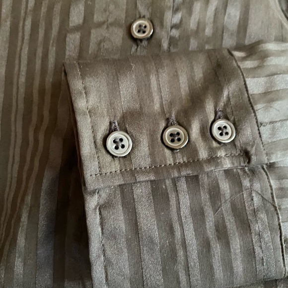 Unlisted ladies black dress shirt with cuffs - Picture 2 of 3